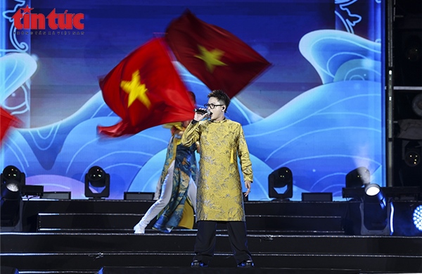 Hà Nội - Khí phách ngàn năm, vươn mình tỏa sáng
