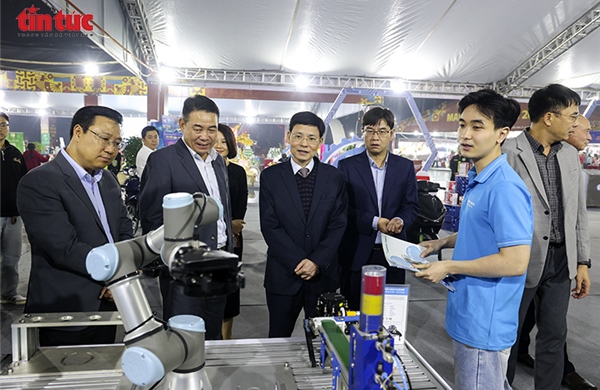 Hà Nội kích cầu tiêu dùng qua hội chợ Made in Vietnam 2025