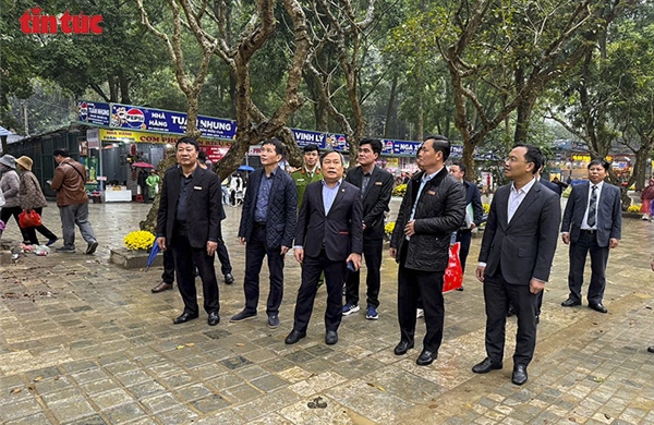 Lãnh đạo Hà Nội kiểm tra công tác chuẩn bị Lễ hội Chùa Hương 2026