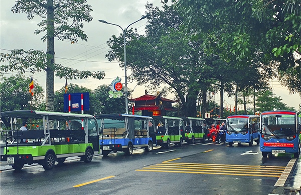 Nâng cao quản lý xe điện, đò chở khách tại danh thắng Hương Sơn