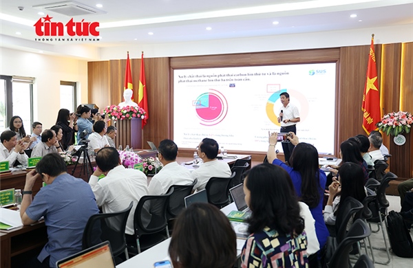 Hà Nội hướng tới quản lý rác thải thông minh, giảm chôn lấp