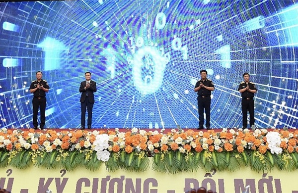 Hiện thực hóa Nghị quyết số 57: Ứng dụng ‘Viet Nam Customs Data’, thay thế báo cáo giấy 