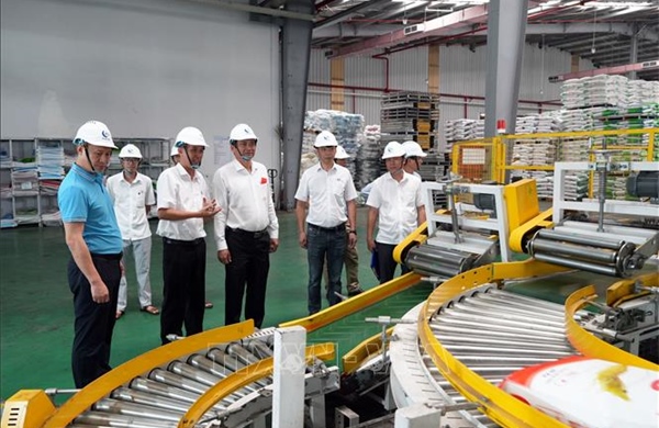 Đổi mới thể chế cho mục tiêu tăng trưởng 2 con số
