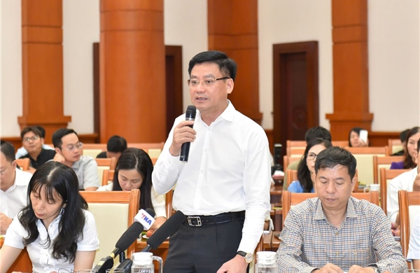 Chứng khoán Việt Nam: Giữ chân dòng vốn và nâng tầm tiêu chuẩn quốc tế