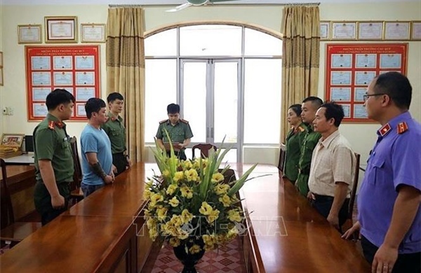 Khởi tố Tiktoker Lê Việt Hùng về hành vi cưỡng đoạt tài sản