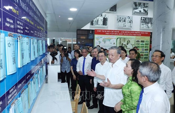 Tổng Bí thư khảo sát mô hình tổ chức chính quyền địa phương 2 cấp tại TP Hồ Chí Minh