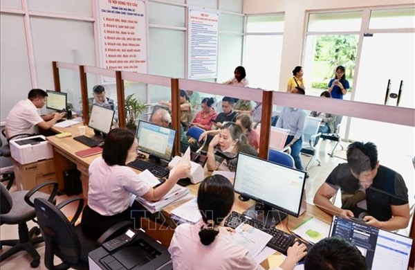 Hà Nội: Chính quyền địa phương hai cấp chủ động hỗ trợ người dân
