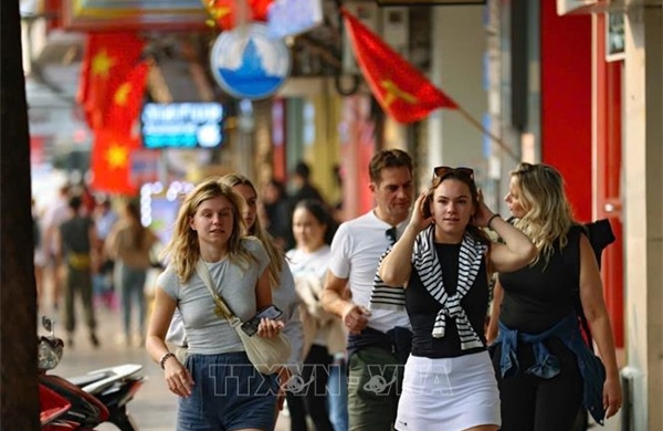 Hà Nội tăng tốc đón khách quốc tế