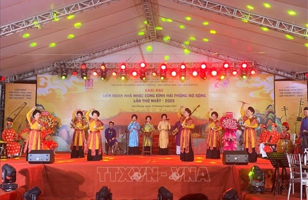 Đưa diễn xướng cung đình đến gần hơn với công chúng