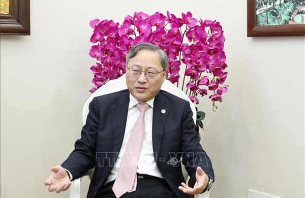 Triển vọng phát triển rộng lớn của quan hệ Trung - Việt