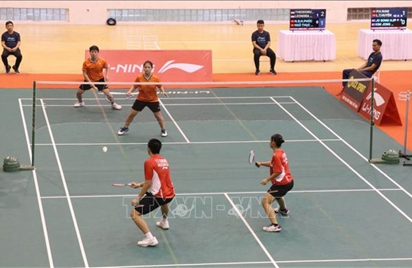 300 vận động viên tham gia giải cầu lông quốc tế ở Ninh Bình