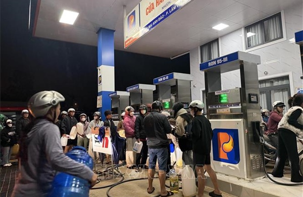 Lâm Đồng đảm bảo nguồn cung xăng dầu, khuyến cáo người dân không mua tích trữ
