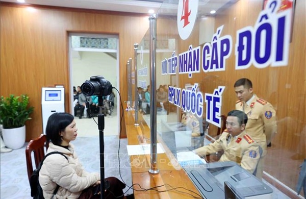 Đề xuất sửa đổi, đơn giản hóa thủ tục sát hạch, cấp, đổi giấy phép lái xe