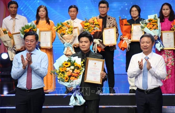 Lan tỏa giá trị tư tưởng, đạo đức, phong cách Hồ Chí Minh qua các tác phẩm