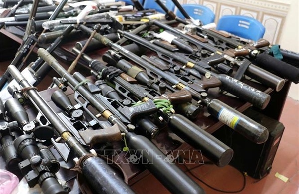 Triệt phá đường dây chế tạo, mua bán, tàng trữ vũ khí quân dụng trái phép quy mô lớn 