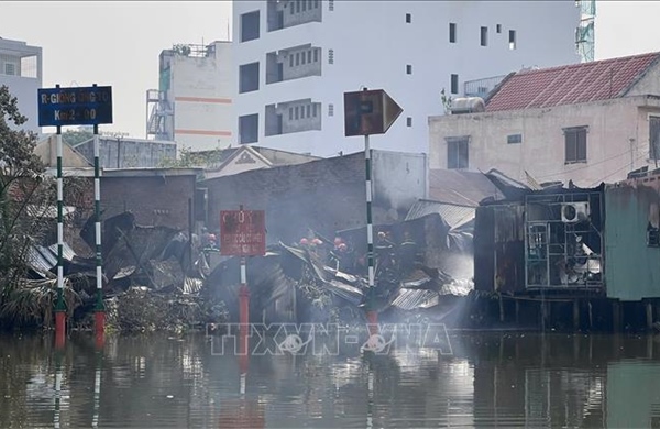 TP Hồ Chí Minh: Cháy nhà dân phía sau chợ Bình Trưng, hư hại nhiều tài sản