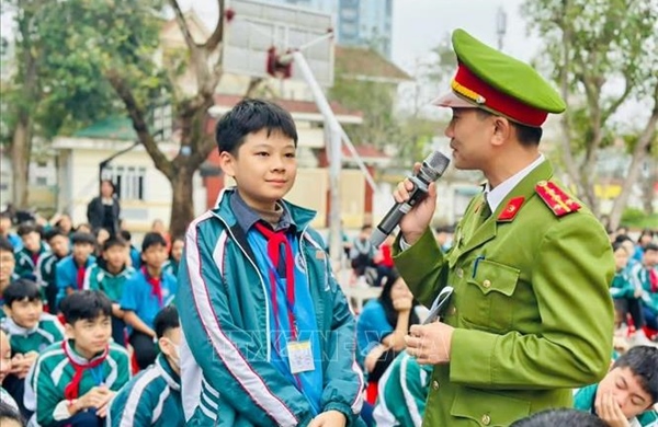 Hiểm họa từ pháo tự chế trong học đường