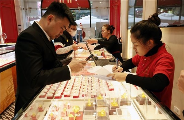 Giá vàng miếng chiều 2/2 giảm tiếp 2,6 triệu đồng/lượng