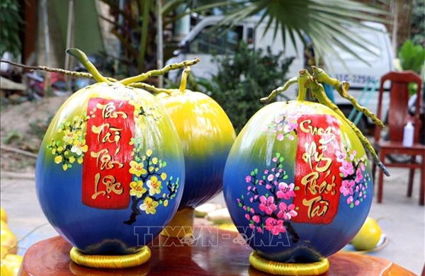 Nâng giá trị nông sản từ tạo hình cho trái cây đặc sản