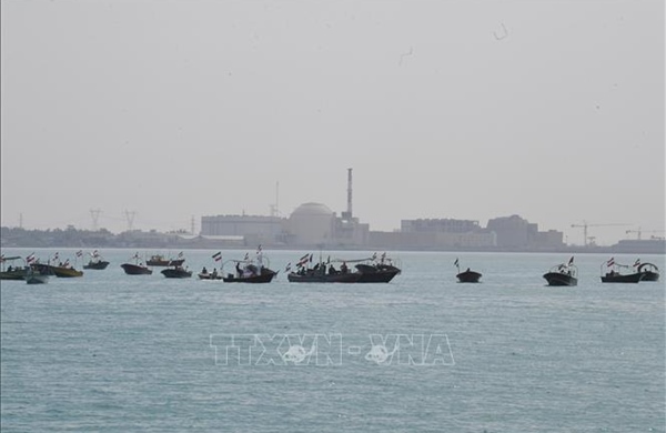 Các hãng vận tải biển lớn đình chỉ hoạt động qua Eo biển Hormuz