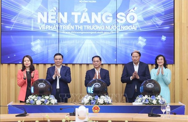 Khai trương nền tảng số về phát triển thị trường nước ngoài