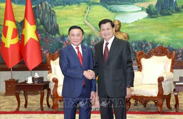 Thường trực Ban Bí thư Trần Cẩm Tú hội kiến Tổng Bí thư, Chủ tịch nước Lào