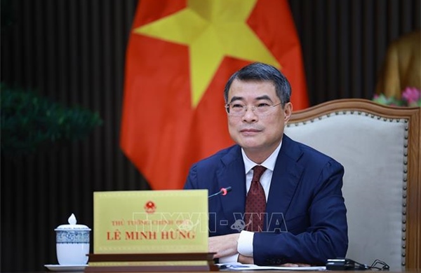 Thủ tướng Lê Minh Hưng điện đàm với Thủ tướng Singapore Lawrence Wong