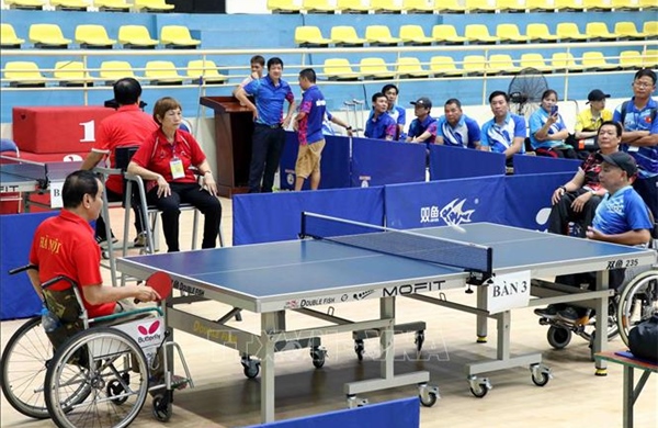 143 vận động viên khuyết tật tranh tài cầu lông, bóng bàn ở giải đấu cấp quốc gia