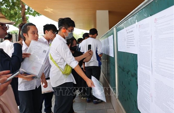 Kỳ thi tốt nghiệp THPT 2026: Hà Nội bố trí 6 điểm tiếp nhận hồ sơ thí sinh tự do