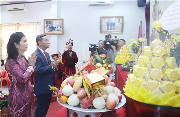 Tiếp tục kế thừa và phát huy những giá trị tốt đẹp của dân tộc tại Lào