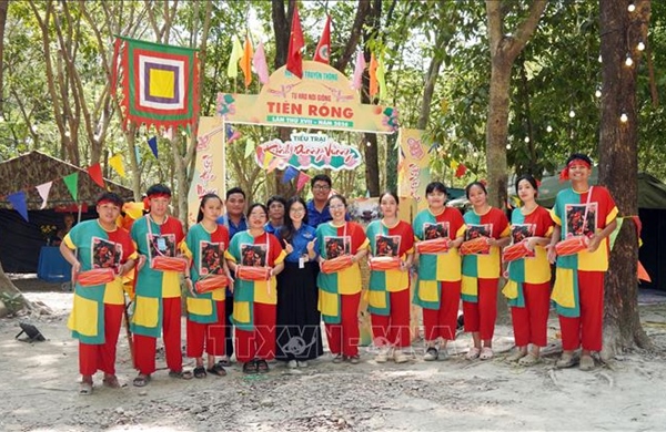 Sôi nổi Hội trại 'Tự hào nòi giống Tiên Rồng'