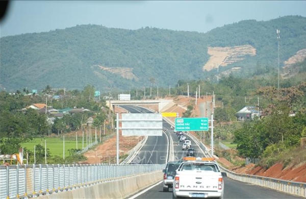 Thông xe 20 km cao tốc Khánh Hòa - Buôn Ma Thuột