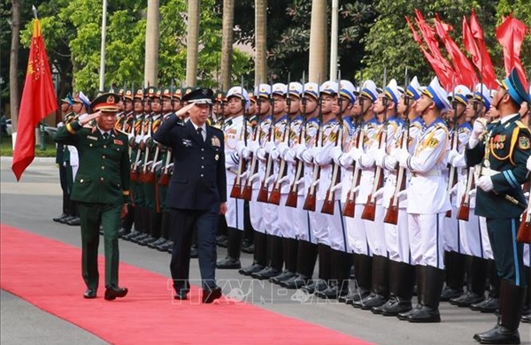 Tham mưu trưởng Liên quân Lực lượng Phòng vệ Nhật Bản thăm chính thức Việt Nam