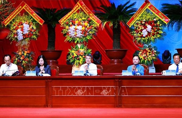 Thủ tướng dự phiên thảo luận với các đại biểu dự Đại hội XIV Công đoàn Việt Nam