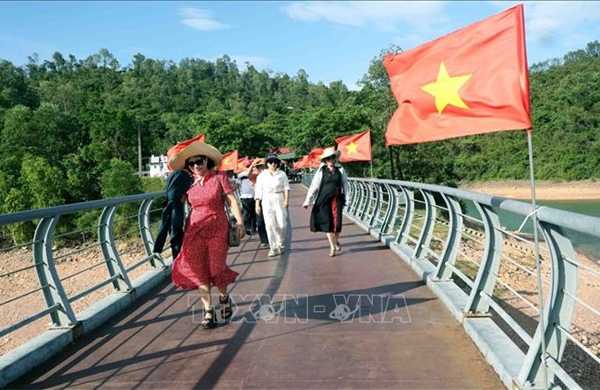Từ miền Trung nắng gió đến điểm hẹn trải nghiệm bốn mùa