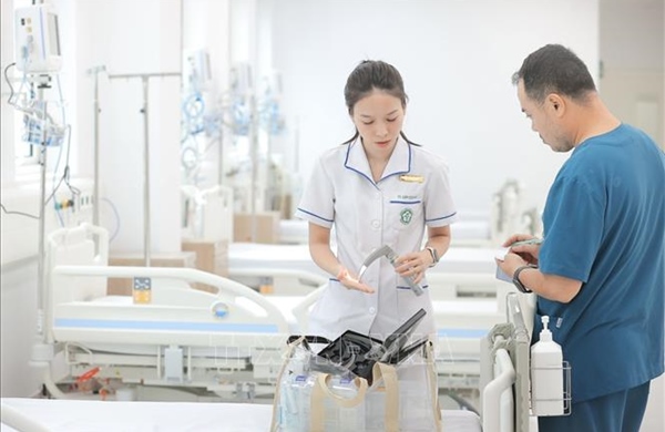Hiện thực hóa mục tiêu xây dựng nền y tế hiện đại, lấy người dân làm trung tâm