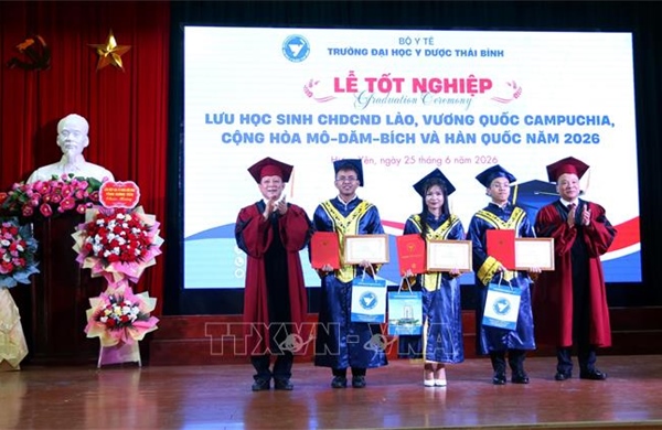 Đào tạo nguồn nhân lực y tế quốc tế, vun đắp tình hữu nghị giữa các quốc gia