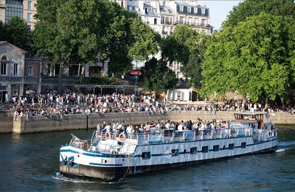 Sức sống đô thị ven sông - Bài 1: Khi Paris soi bóng dòng Seine