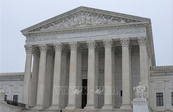 Tòa án Tối cao Mỹ bác sắc lệnh của Tổng thống Trump về quyền công dân theo nơi sinh