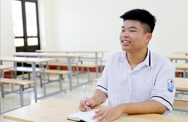 Dẫn đầu kỳ thi tốt nghiệp nhờ tinh thần tự giác, nỗ lực 