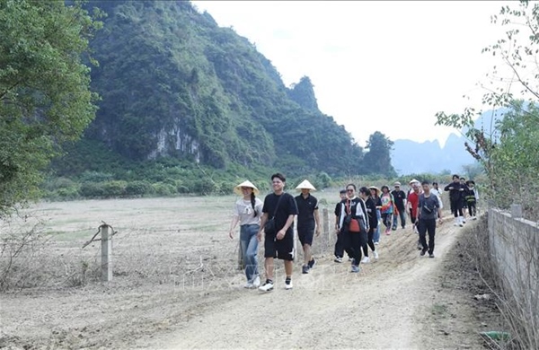 Du lịch hè: Hướng tới những kỳ nghỉ chất lượng và an toàn