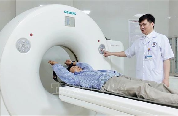 Phát triển y tế chuyên sâu gắn với nâng cao năng lực y tế cơ sở
