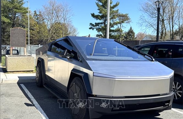 Tesla chuẩn bị ra mắt dịch vụ taxi không người lái Cybercab trong tháng 8