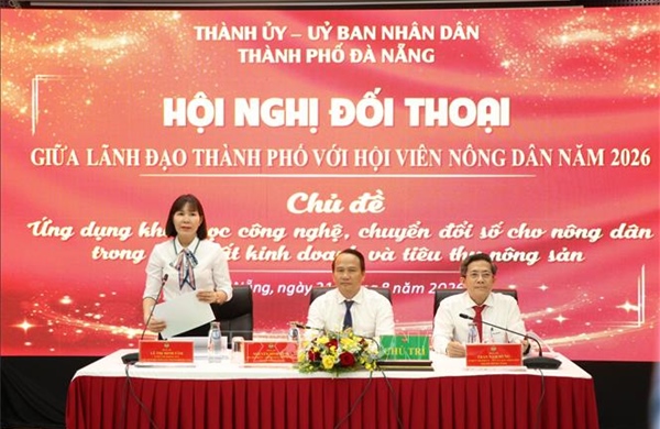 Đối thoại với nông dân, tháo gỡ nút thắt về vốn và chuyển đổi số