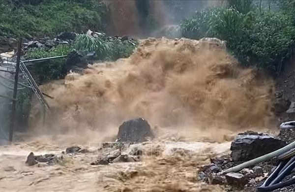 Cảnh báo mưa lớn cực đoan, nguy cơ cao xảy ra lũ quét, sạt lở đất ở Bắc Bộ
