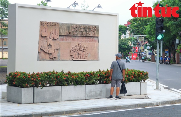 Khắc họa chiến công của quân dân Thủ đô trên đường diễu binh