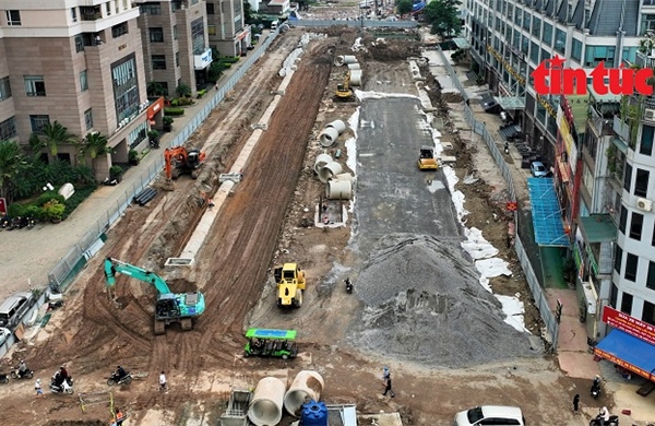 Toàn cảnh đường Vành đai 2,5 đoạn Cầu Giấy thi công theo lệnh khẩn cấp