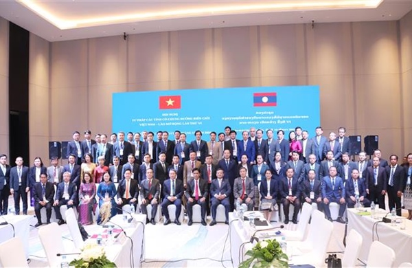 Việt Nam - Lào tăng cường hợp tác pháp luật và tư pháp