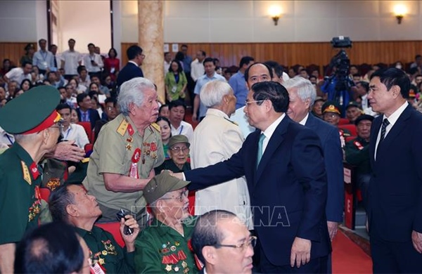 Thủ tướng Phạm Minh Chính gặp mặt, tri ân các chiến sĩ Điện Biên