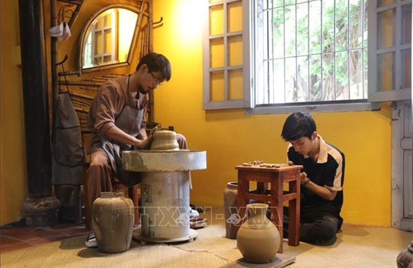Bảo tồn và phát triển nghề gốm cổ truyền ở Việt Nam